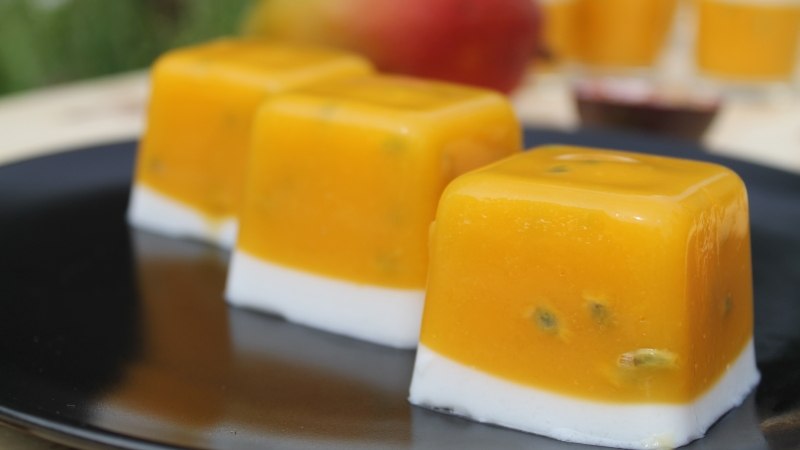 Gelée de agar-agar aux fruits mangue-passion