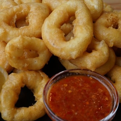 Beignets de Calamars et sauce éléphant