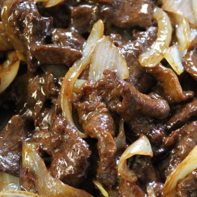 Stir-Fry Beef With Onions