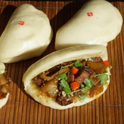 Gua Bao: Chinese Pork Belly Steamed Cut Buns 