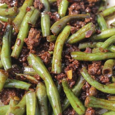 Haricots verts sautés au bœuf et au Cognac