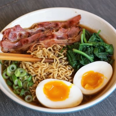 Nouilles instantanées en miso ramen