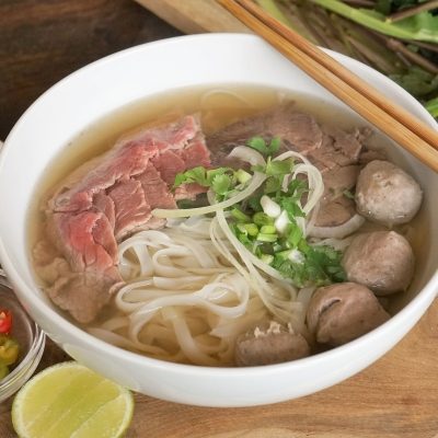 Phô - Soupe vietnamienne au bœuf et aux pâtes de riz