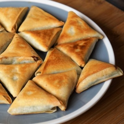 Spinach and Ricotta Samosas