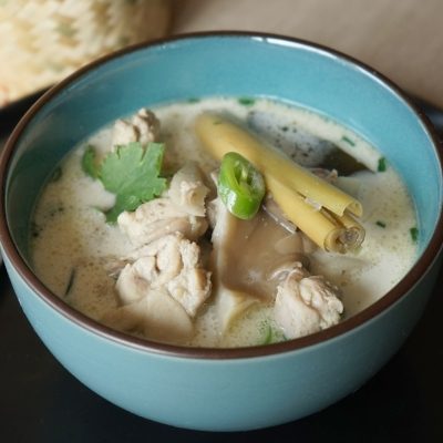 Soupe de poulet au lait de coco