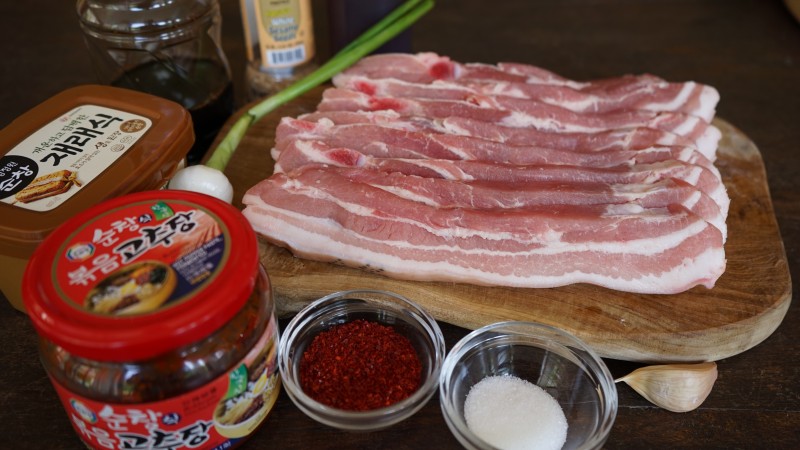 Ingrédients de la grillade coréenne Samgyeopsal-gui