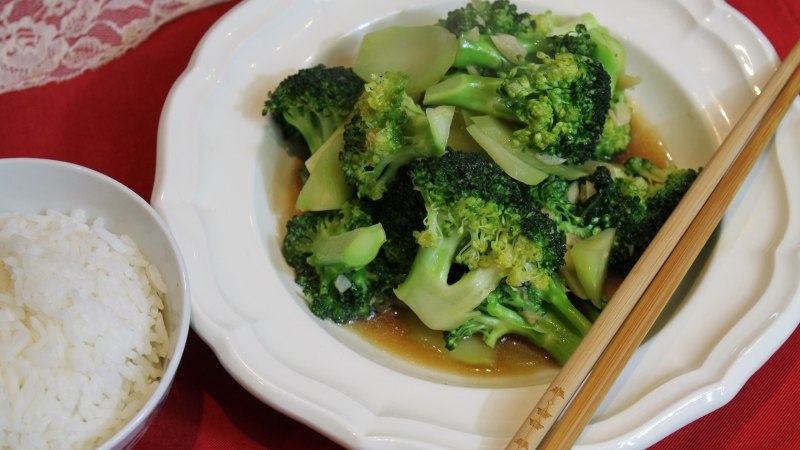 Stir-Fry Broccoli With Garlic