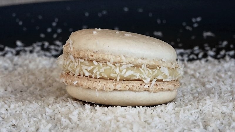 Paris Coconut Macarons