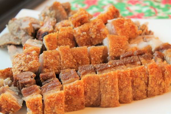 Chinese Crispy Pork Belly 脆皮燒肉