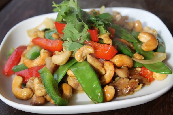 Chicken with Cashew Nuts - 腰果雞丁