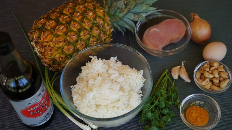 Ingrédients Riz Sauté au Poulet et à l'Ananas