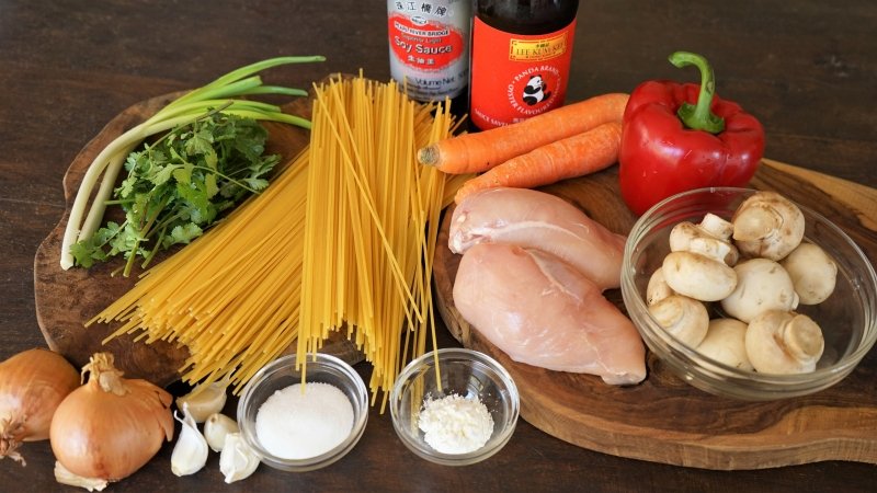 Ingrédients Spaghetti au poulet à la Chinoise